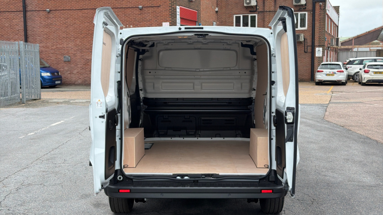 Renault Trafic Swb Diesel SL30 Blue dCi 130 Advance [Safety] Van